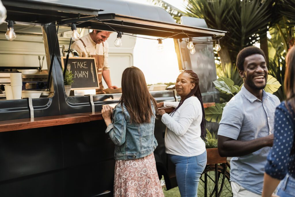 Renting vs Buying a food truck